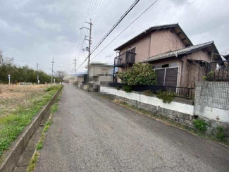 【前面道路含む現地写真】