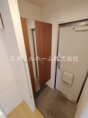 クレール みよしの玄関|イメージ写真です。
