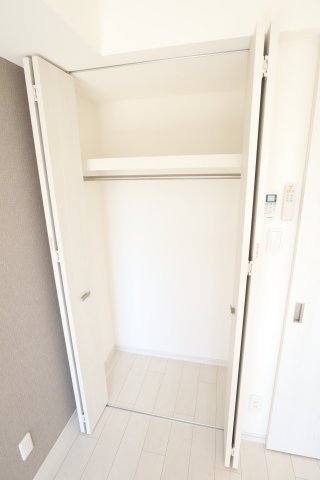 大阪市都島区内代町１丁目の賃貸マンションの収納