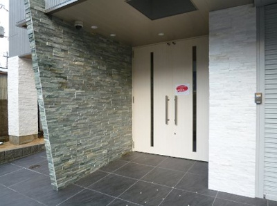 【エントランス】 | アルバス関大前 | エントランス★