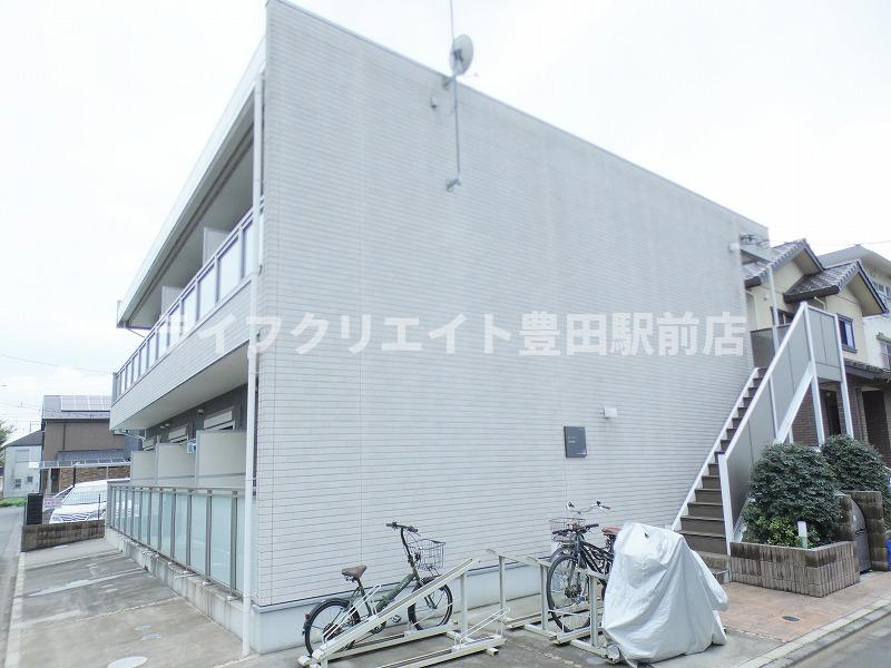 リブリ・西平山の外観