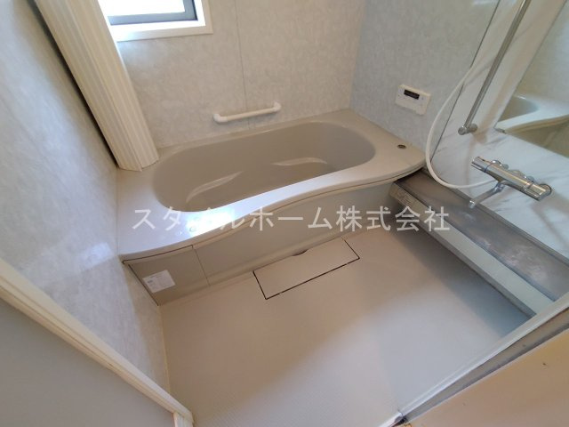 グレースメゾン国府の浴室