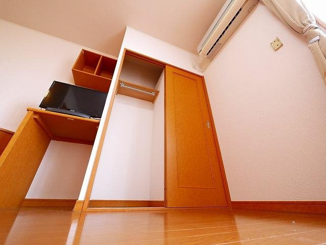 レオパレスＴａｋｕｙａⅢの収納|たっぷりとした収納スペースです