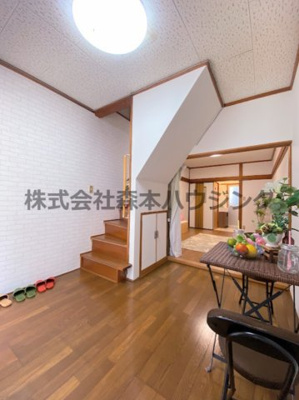 【居間・リビング】 | 　門真市上野口町テラス | 使いやすいリビングです