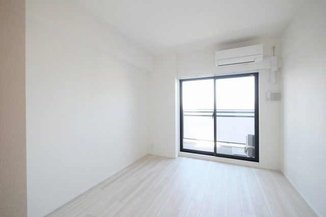 ファーストフィオーレ大阪城イーストの居間・リビング