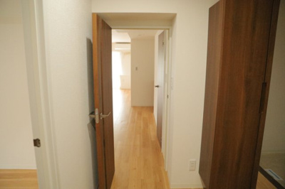 【内装】 | 八王子パークヒル宇津木台第二団地３号棟 | 内装はとにかくおしゃれなものがいい！と選ぶ前に、まず住んだ後のことを想像してみましょう。住んでみたらコンセントの位置が悪くて使いにくいなど出てきます。事前にどの家電をどこに置くか想定しておきましょう。