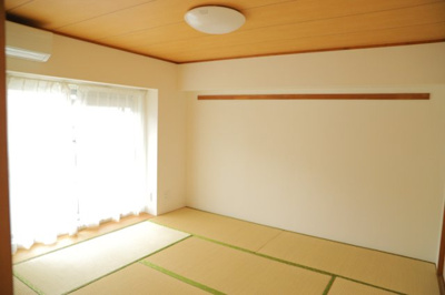 【子供部屋】 | 八王子パークヒル宇津木台第二団地３号棟 | 子供が何人でも年齢によっては、受験時にしっかり壁のある個室があった方が良い場合もあります。難しい問題ですが、兄弟の人数や、性別や年齢差によって状況が異なりますので、数年後のこともしっかり考えましょう。