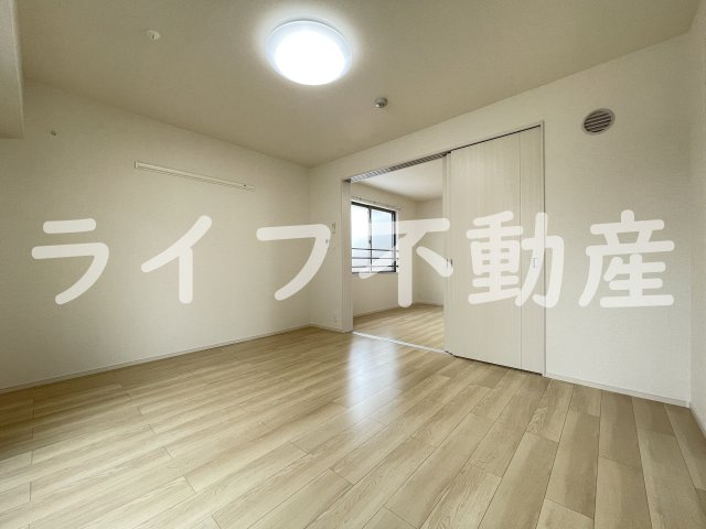 G-SQUAREの洋室|落ち着いた色調の洋室です