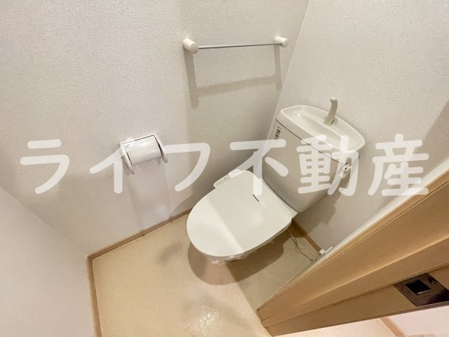 カーサ・コモドのトイレ|コンパクトで使いやすいトイレです