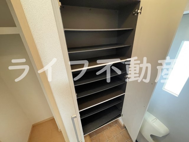 カーサ・コモドの収納|便利な収納スペースです