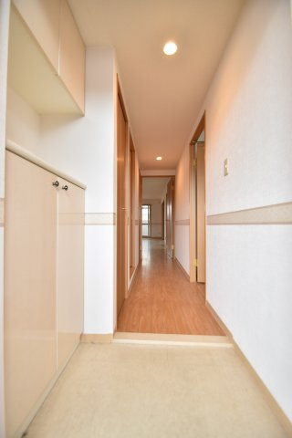 大阪市城東区野江２丁目の賃貸マンションの玄関