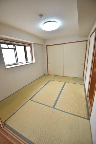 大阪市城東区野江２丁目の賃貸マンションの寝室