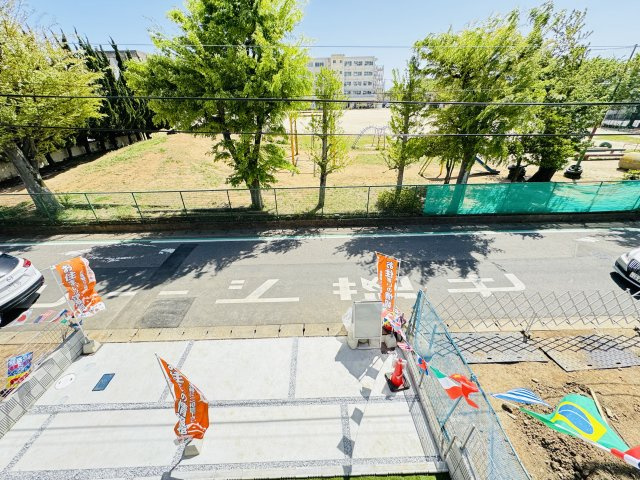 松戸市新松戸3丁目新築戸建【新松戸南小学校：9分】の展望|バルコニーより道路側眺望