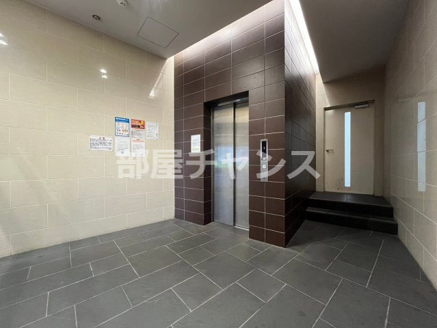 グラヴィス鶴舞のロビー