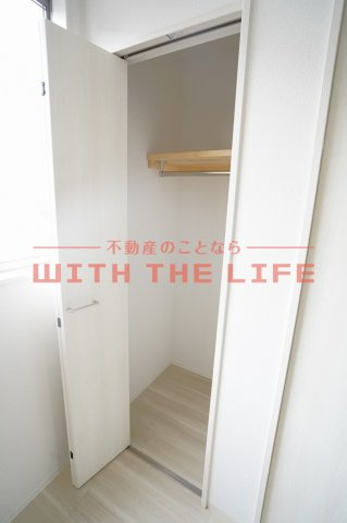ヴェルジュ荒木【10,000円キャッシュバック対象物件】の収納|便利な収納スペースです