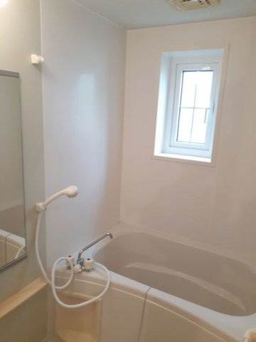 エスポワールⅠの浴室|ゆったり過ごせるお風呂です