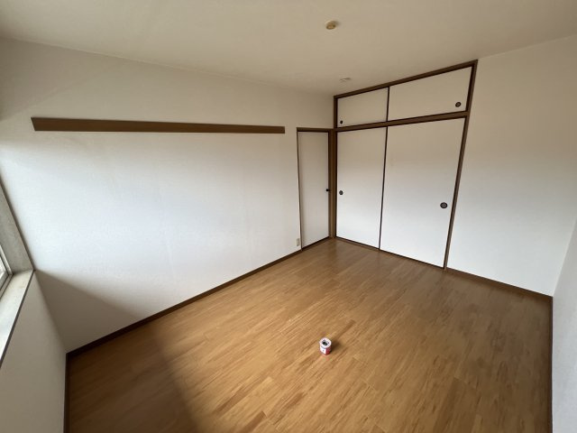 サンビレッヂ野里の寝室