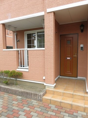 【エントランス】 | エミエール宇佐Ｂ