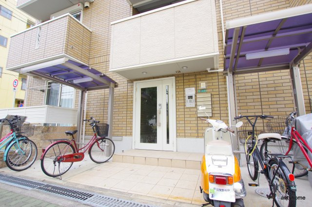 エスフィールド　仲介手数料無料のエントランス