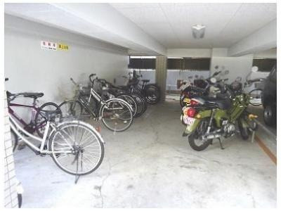 【その他共用部分】 | スカイハイツエサカ | 自転車・バイク置き場