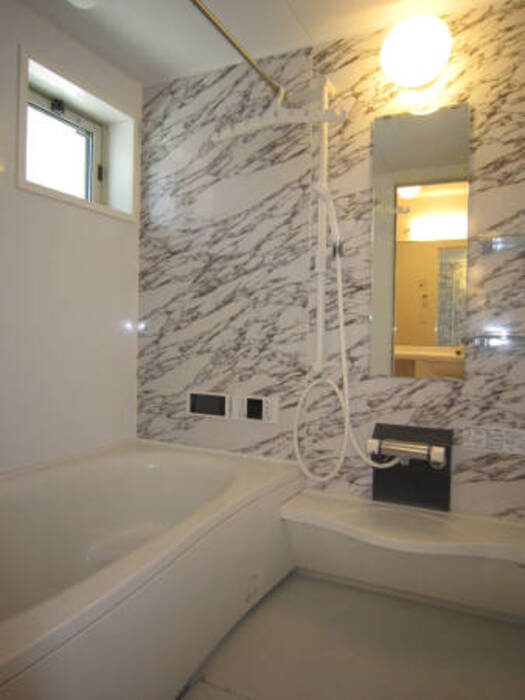 熊本市中央区大江５丁目のアパートの浴室