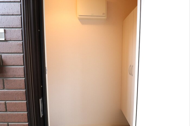 熊本市中央区大江５丁目のアパートの玄関