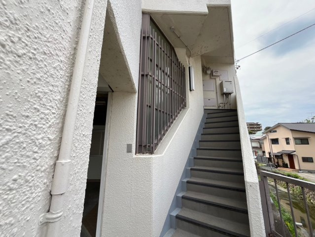 石町コーポのエントランス