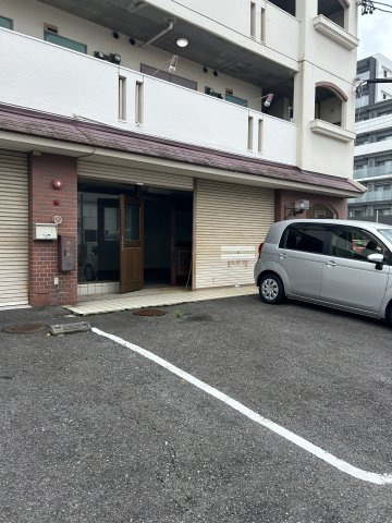 サンセット八事の駐車場