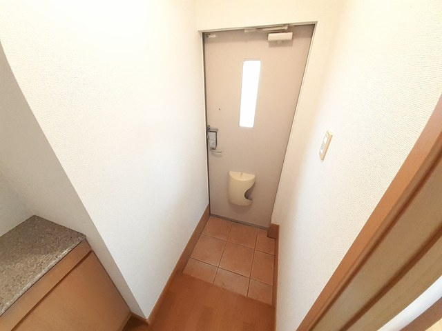 アクラ－ジュの玄関