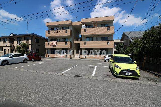 エミネンスＡの周辺