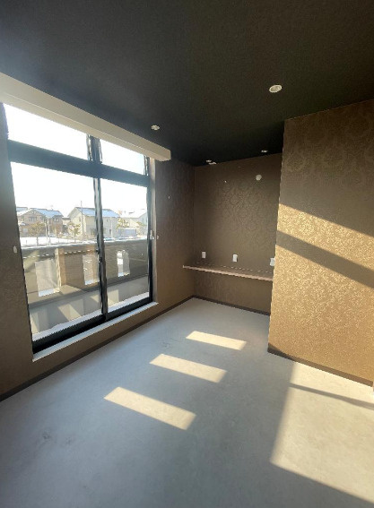 近江八幡市鷹飼町の店舗事務所の内装|内装も気になるポイント