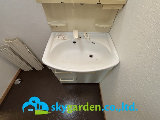 小田原市国府津　中古戸建の独立洗面台