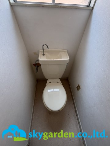 小田原市国府津　中古戸建のトイレ