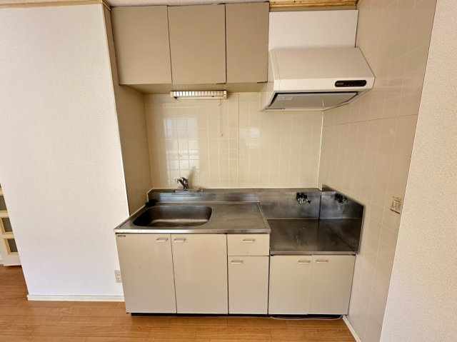 ウエストヴィレッジのキッチン|※別号室のお写真になります。