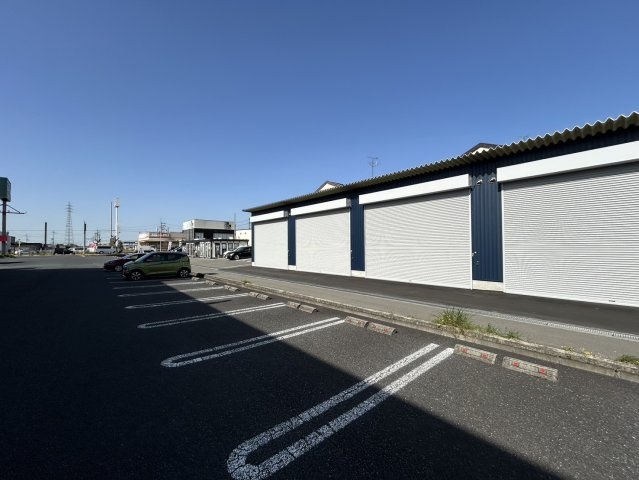 HIGASHISHINDO STORAGEの外観|外観もきれいです