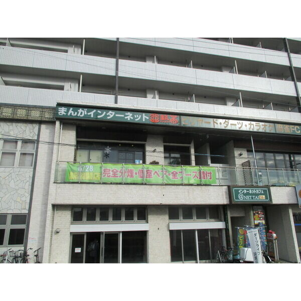パークフラッツ金山の外観