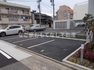 【駐車場】