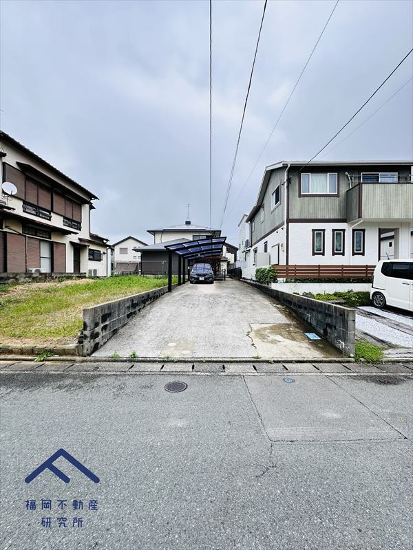 福津市西福間3丁目　戸建ての駐車場
