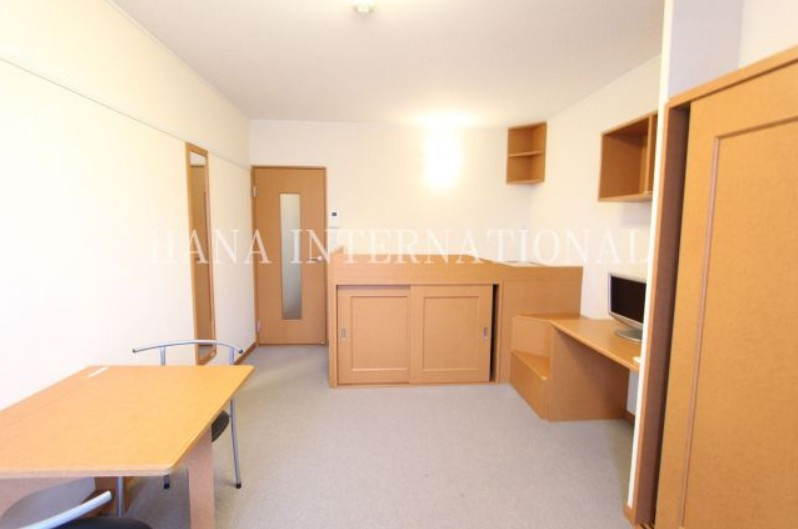 レオパレスジゴジ１の居間・リビング