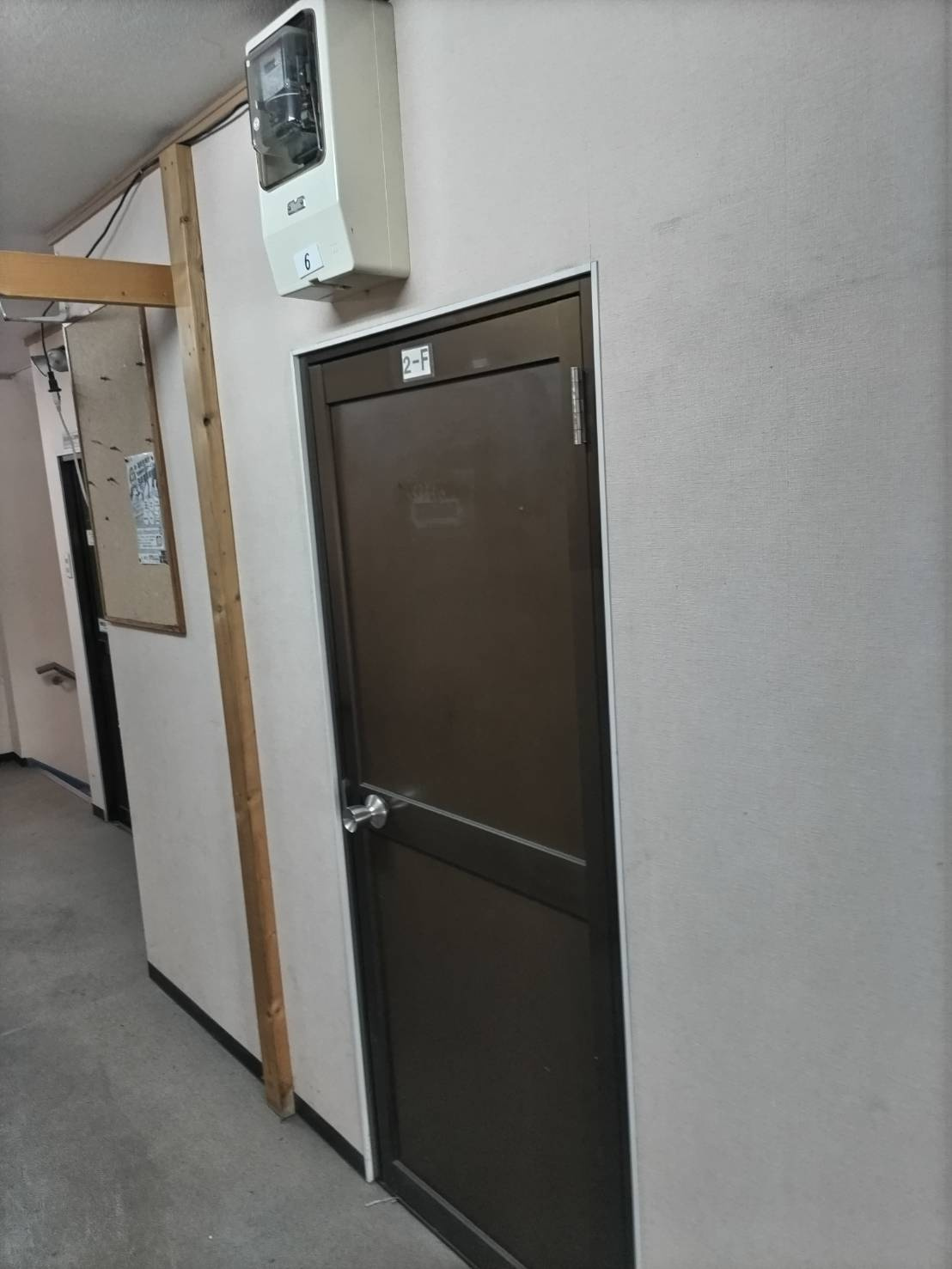 草津市南草津５丁目の事務所の玄関|玄関です