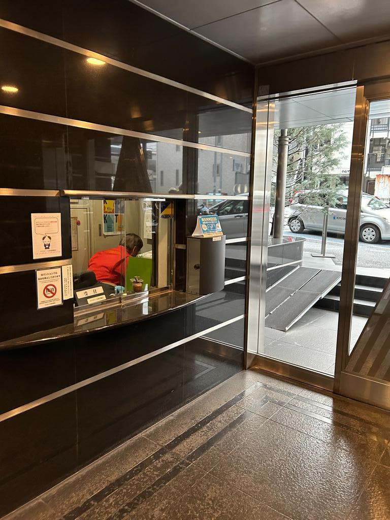 ベイステージ元町のエントランス