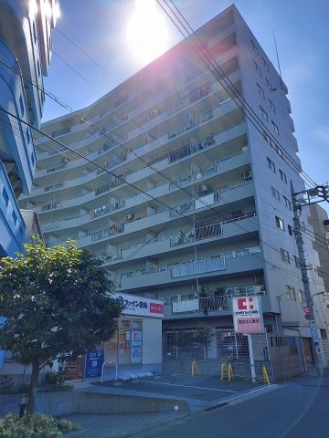 駒場ネオパレスの外観