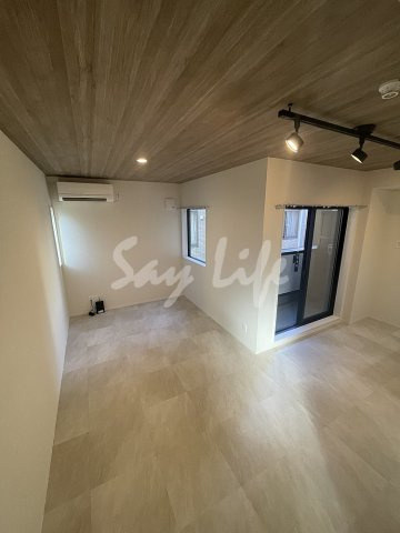 Royal Maison 城東の居間・リビング