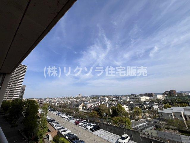 リバティパーク枚方A棟の展望|物件からの眺望
■物件内覧・資金計画相談・住宅ローン相談、リフォーム相談、お問合せ受付中■
※当日・翌日のご内覧、ご相談はお電話でのお問合せがスムーズです！
