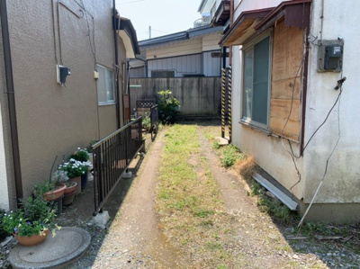 【駐車場】 | 吉岡戸建て | 軽自動車・バイク・自転車置場