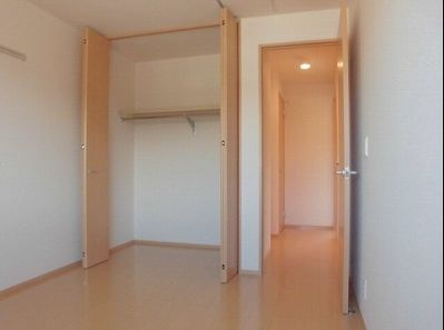 【収納】 | リヴェールA棟 | ネット無料。小物を収納するのに便利です