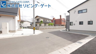 【前面道路含む現地写真】 | 建物の南側