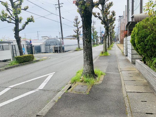 エンゼル宮竹フォルム　静岡市駿河区宮竹の周辺|接道は東側。歩道もあり安心です。