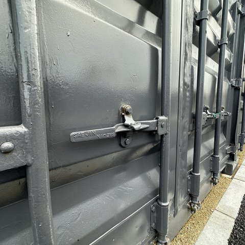 羽島市足近町６丁目の駐車場の内装