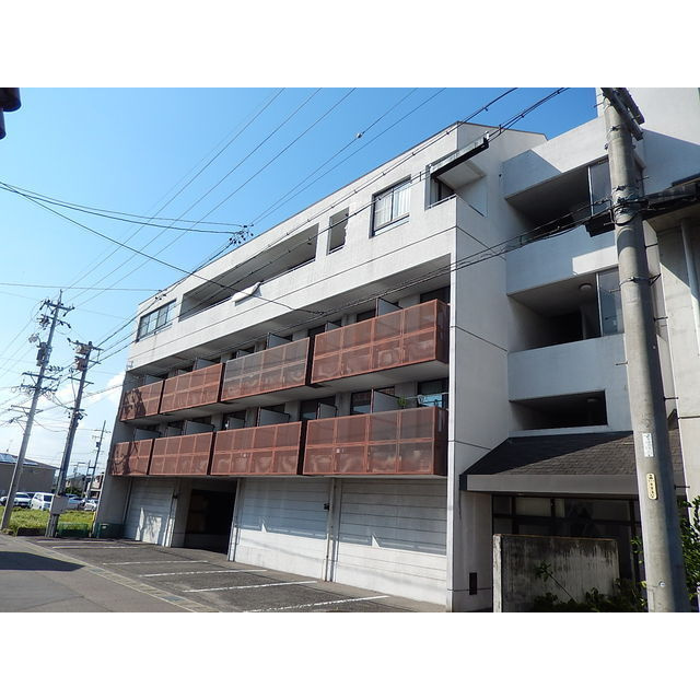 ＬＩＦＥ　ＳＴＡＧＥの外観